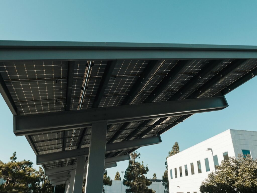 Energia Solar na Indústria: Vale a Pena Investir?