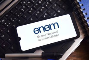 ENEM 2025: descubra o que esperar da prova e aprenda como se preparar com antecedência para garantir a melhor nota.
