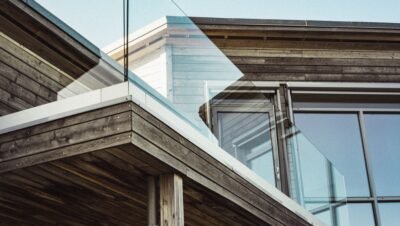 Vidro na fachada: modernidade e valorização do imóvel