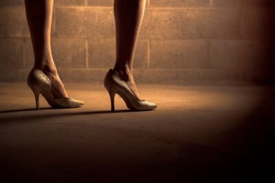 como escolher salto confortável para eventos longos